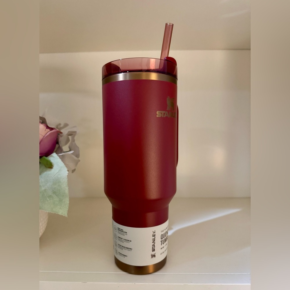 🎉LAST CHANCE🎉Stanley 40oz. Quencher H2.0 FlowState Tumbler Glided Pomegranate - Picture 5 of 9